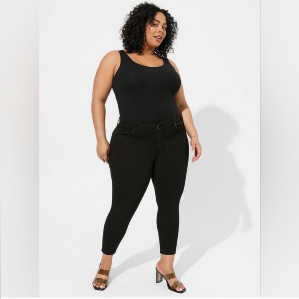 TORRID I Jeans Bombshell Skinny Black 18 TALL